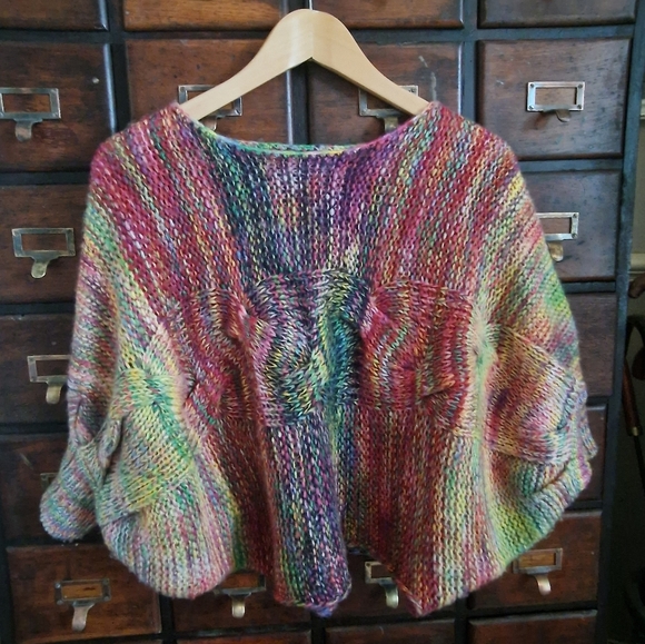 Rainbow cropped batwing jumper by Puff&,Bear - Picture 2 of 4